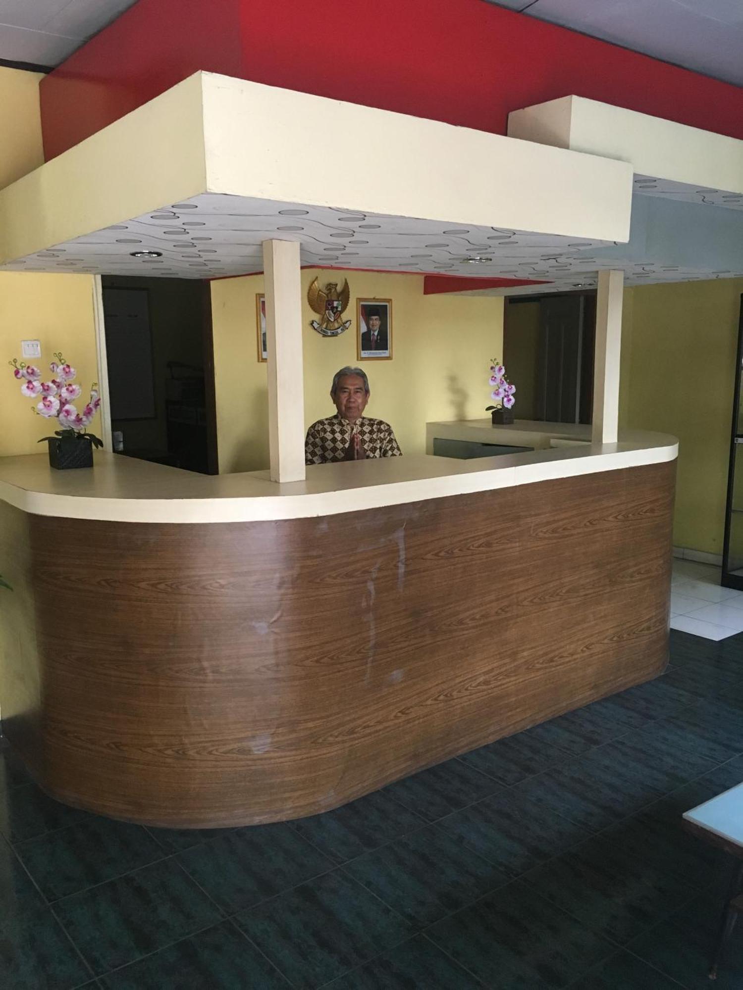 Oyo Life 1708 Hotel Budi Famili 1 Syariah Ciamis Luaran gambar